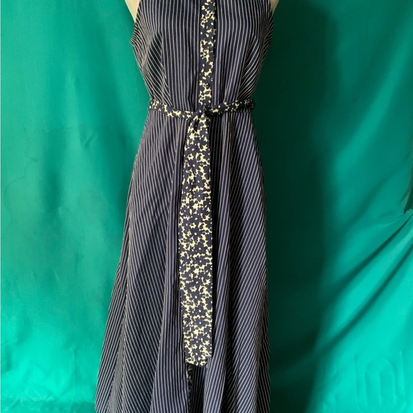 Abbey Glass Dresses & Skirts - Abbey Glass Navy and White Striped Sleeveless Maxi Dress w/Floral Tie & Collar